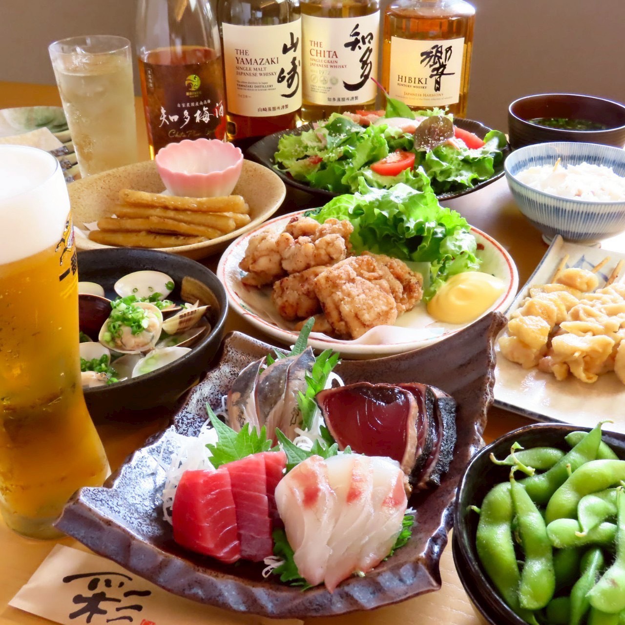 お料理とビールの盛り合わせ